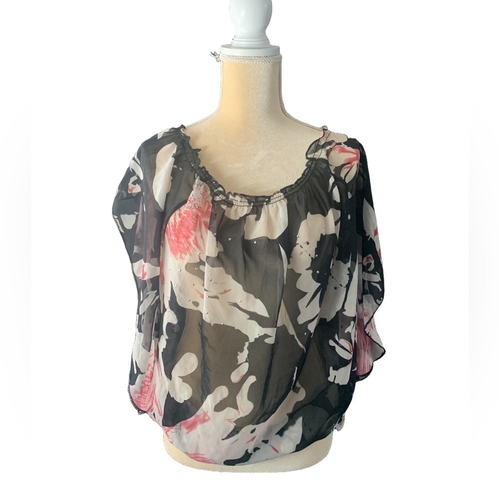 Vintage Paper Tee Black & White Floral Shear Open Sleeve Top